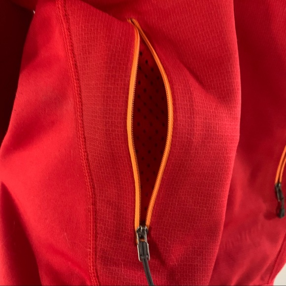 PATAGONIA Light Jacket - Picture 6 of 8